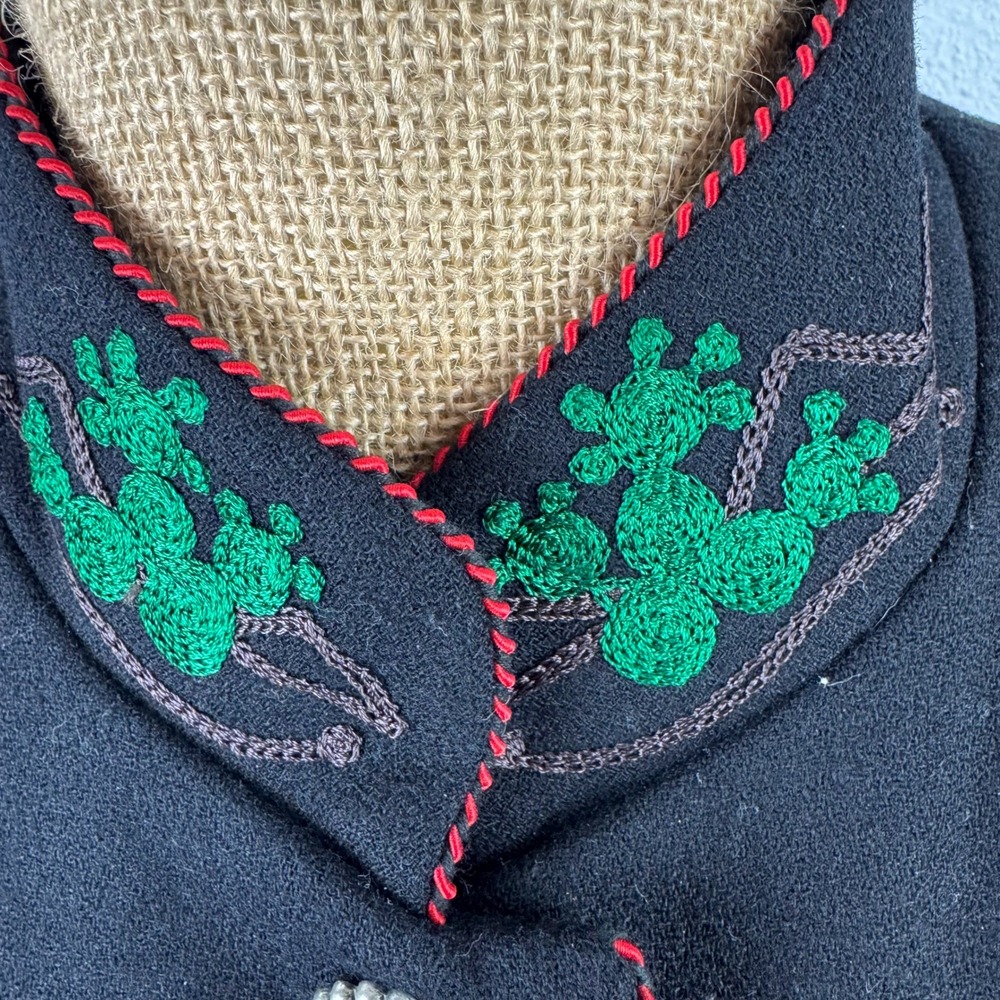 Vintage Western Embroidered Horse Jacket Black Silver Button Southwestern - Picture 4 of 9
